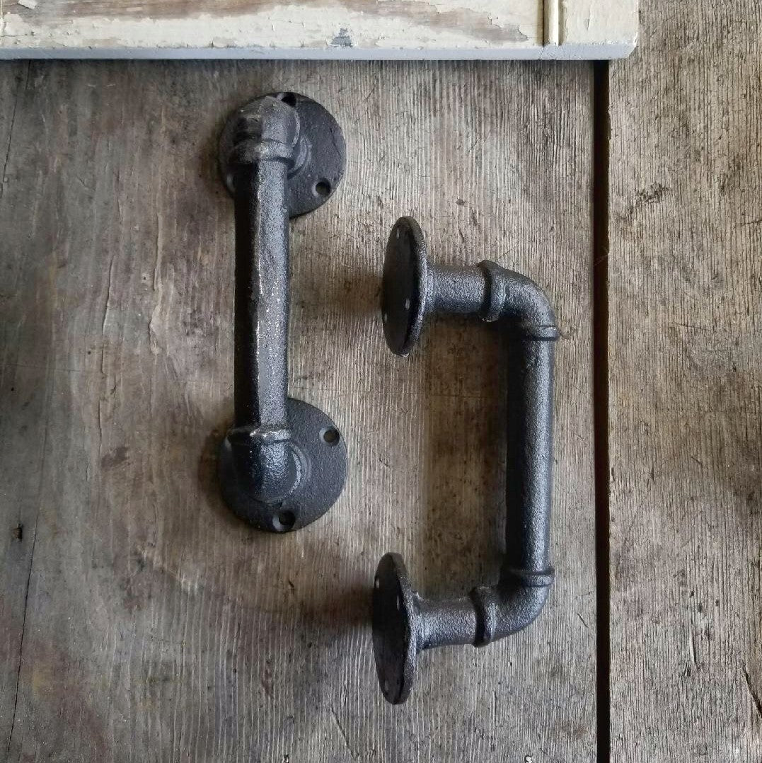 http://farmhouseironco.com/cdn/shop/collections/Barn_Handles_3_1200x1200.jpg?v=1564538776